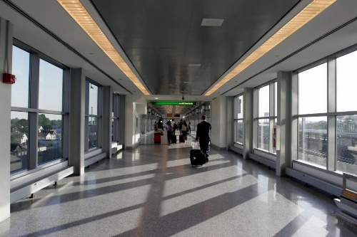 Radisson Hotel Jfk Airport image 2